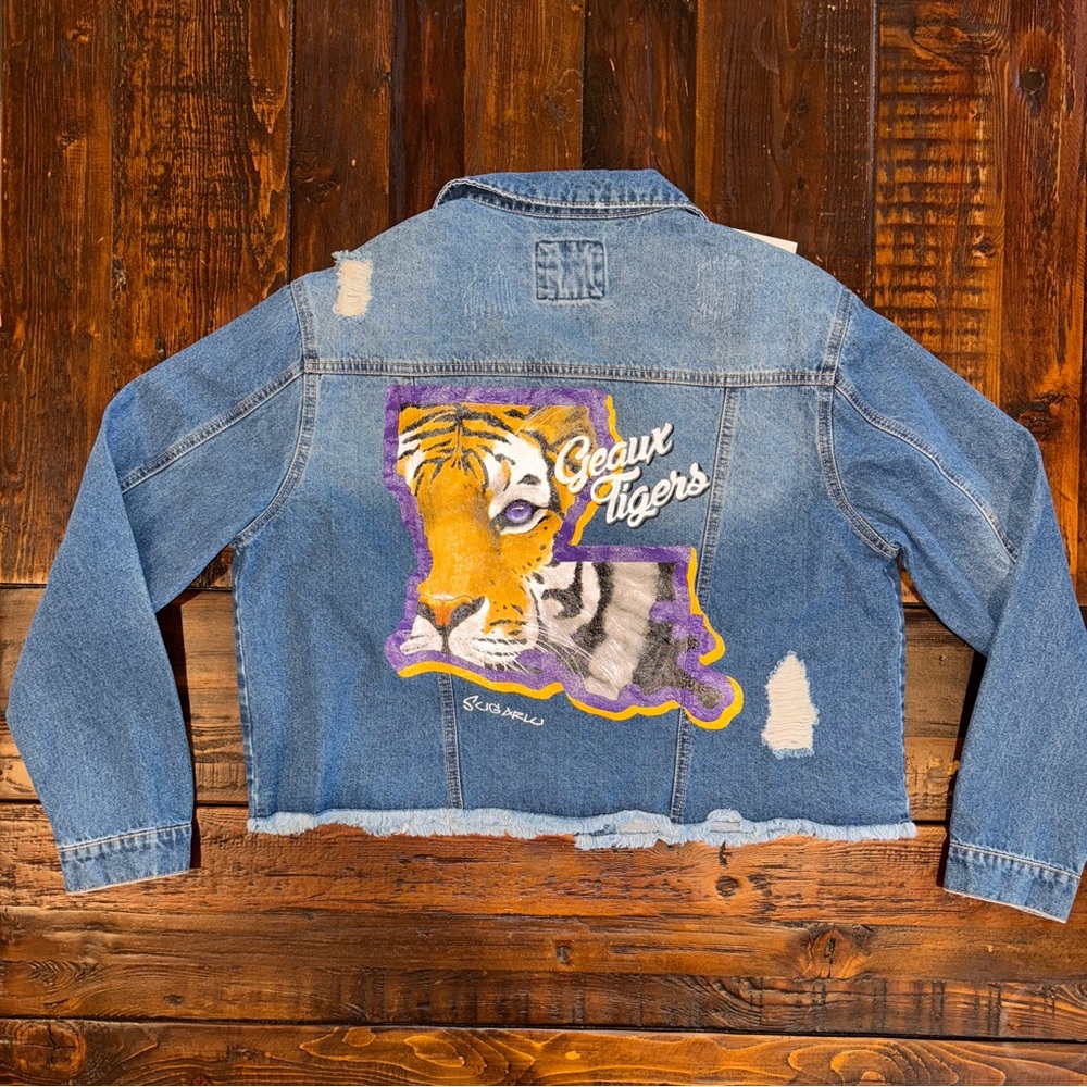 Hand painted LSU Wax Jean denim jacket. Size L. NWT.